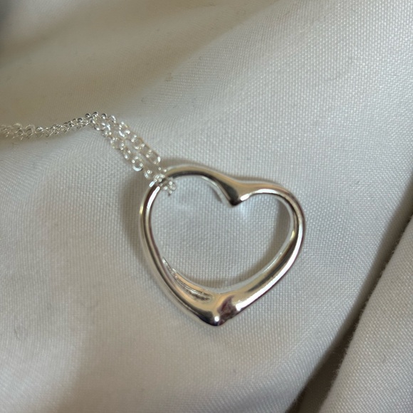 925 SILVER HEART NECKLACE WITH POUCH - Picture 4 of 7